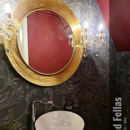 The Henry Self Check-in Aparthotel
