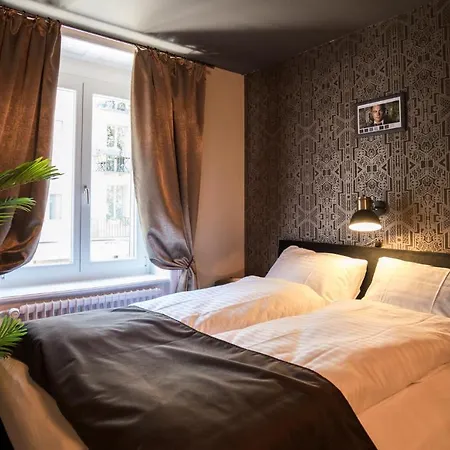 The Henry Self Check-in 3*