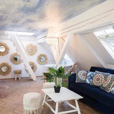 The Henry Self Check-in Appart hôtel