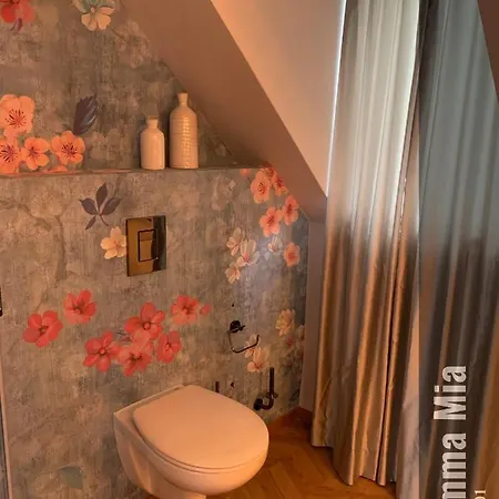 The Henry Self Check-in Aparthotel