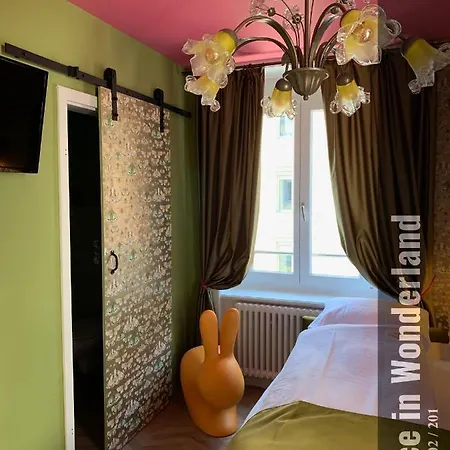 The Henry Self Check-in 3* Zurique