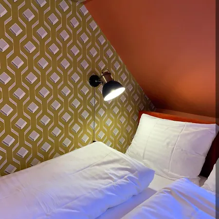 The Henry Self Check-in Aparthotel