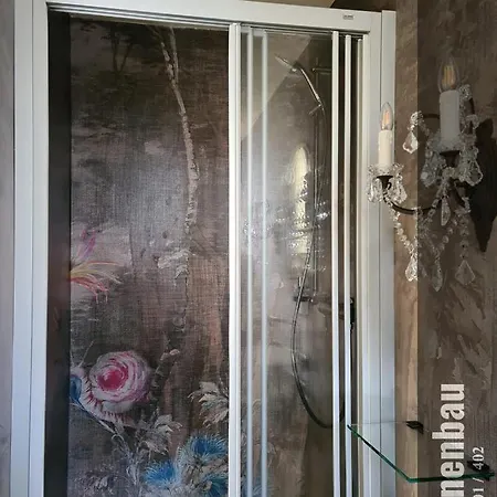 The Henry Self Check-in Zurich