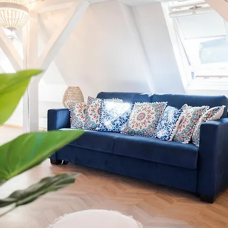 The Henry Self Check-in 3*