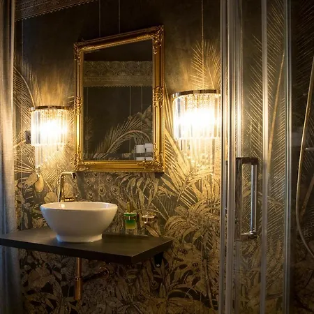 The Henry Self Check-in Aparthotel