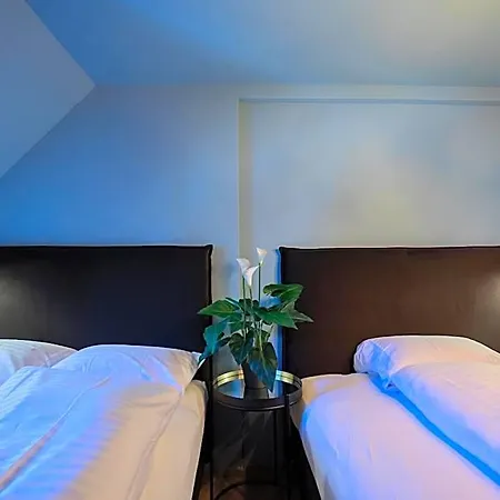 The Henry Self Check-in Apart Otel 3*