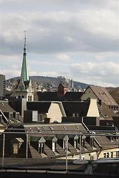 The Henry Self Check-in Zürich