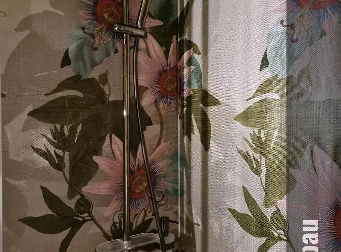 The Henry Self Check-in 취리히