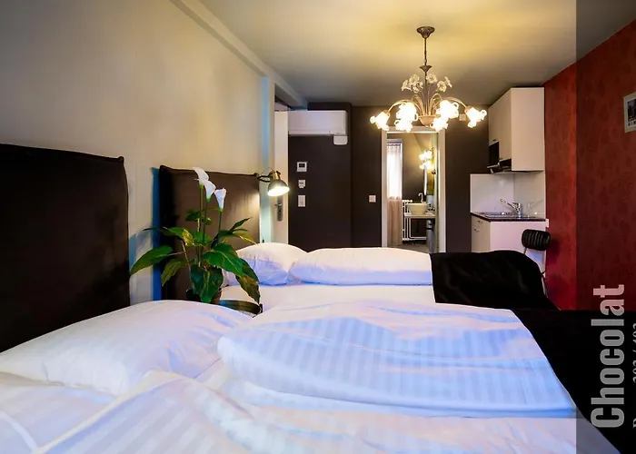 The Henry Self Check-in 3*