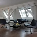 The Henry Self Check-in Aparthotel