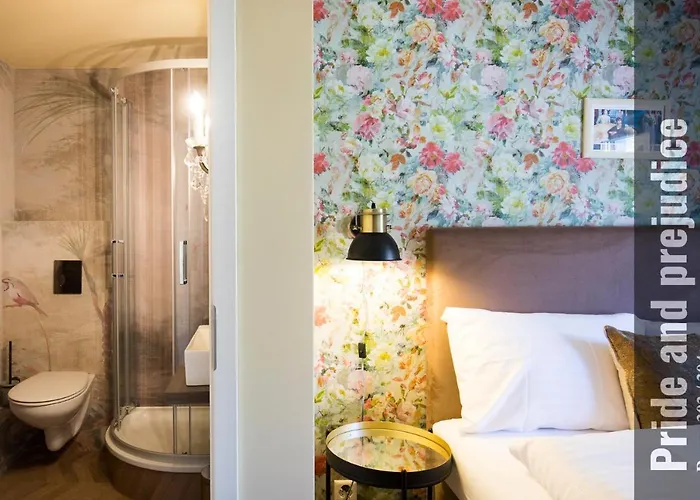 The Henry Self Check-in Aparthotel 3*